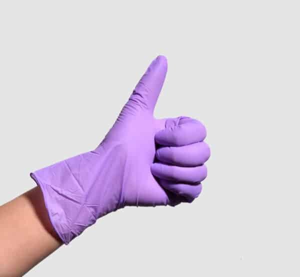 disposable nitrile glove