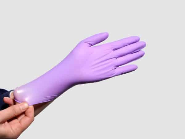 disposable nitrile glove